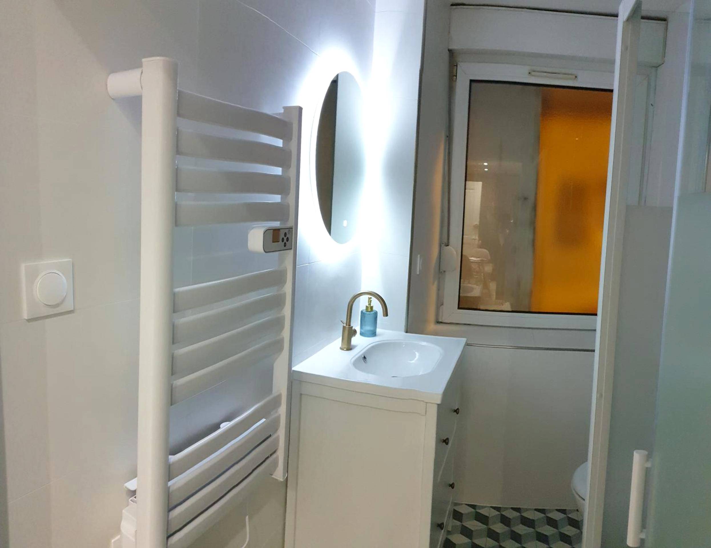 Photo du logement - @Romantic Suite & Spa @Jacuzzi @ Parking gratuit @