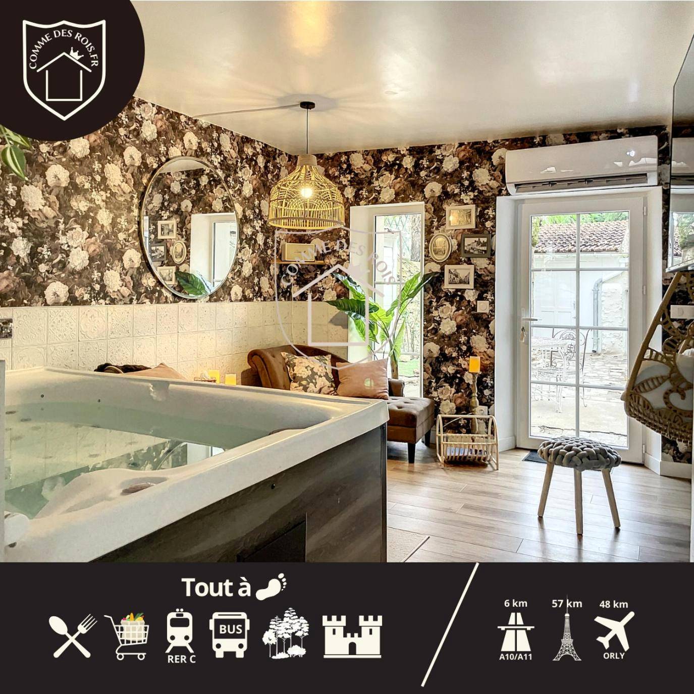 Jacuzzi privatif et salon avec papier peint fleuri - Love Room Dourdan - La Romantique des Rois # Jacuzzi # Sauna