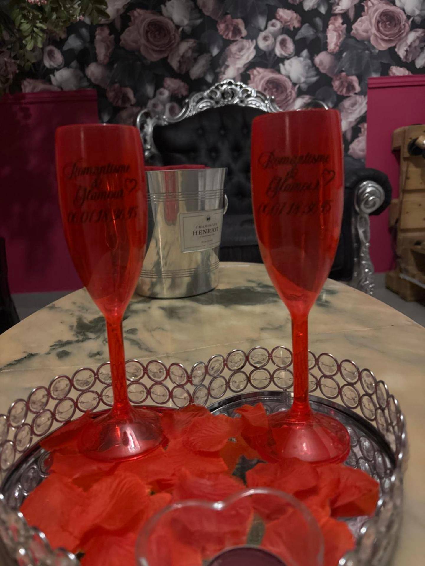 Photo du logement - Romantisme et glamour 2 avec spa , clim et jardin