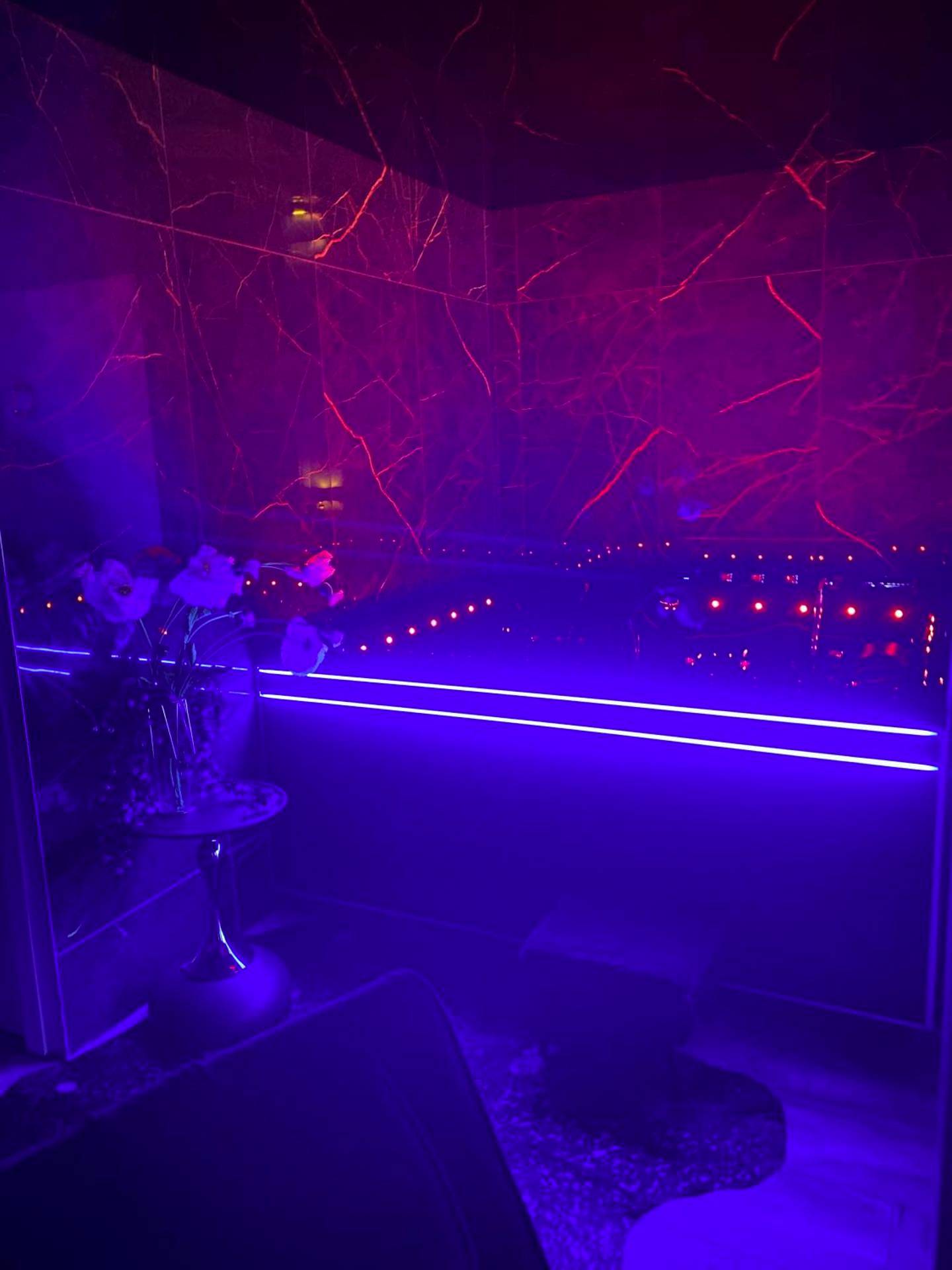 Photo du logement - La Ronde des Bois - Romance et Bien Être - Jacuzzi privatif - piscine - patio