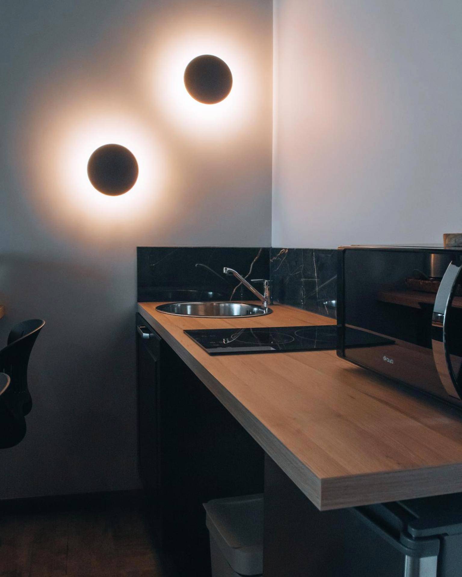 Photo du logement - La Ronde des Bois - Romance et Bien Être - Jacuzzi privatif - piscine - patio - Chalon - sur - Saône