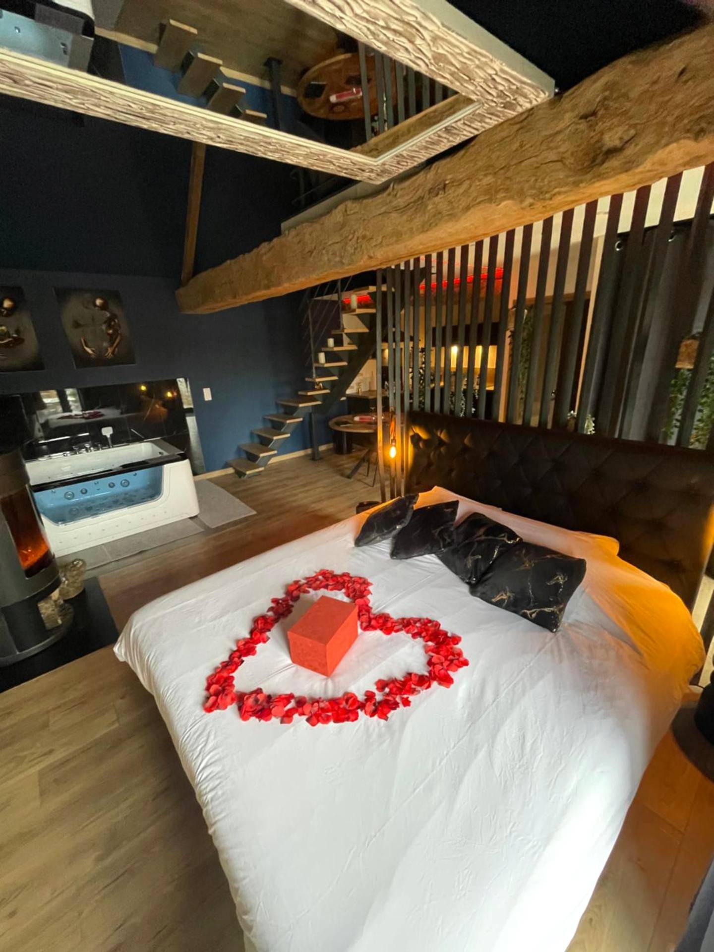 Photo du logement - RoomAndX - LoveRoom - Caen - Bayeux