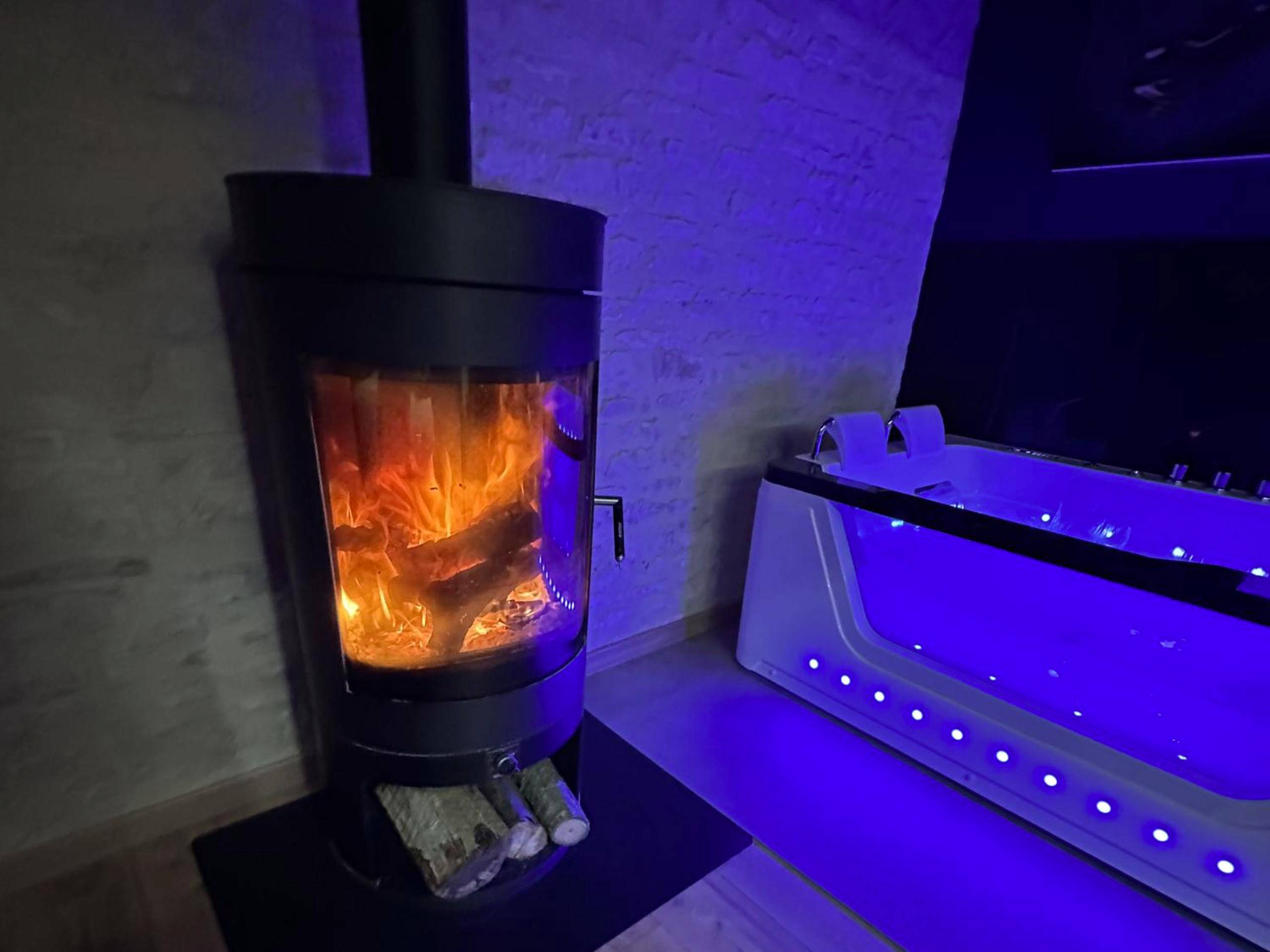 Photo du logement - RoomAndX - LoveRoom - Caen - Bayeux