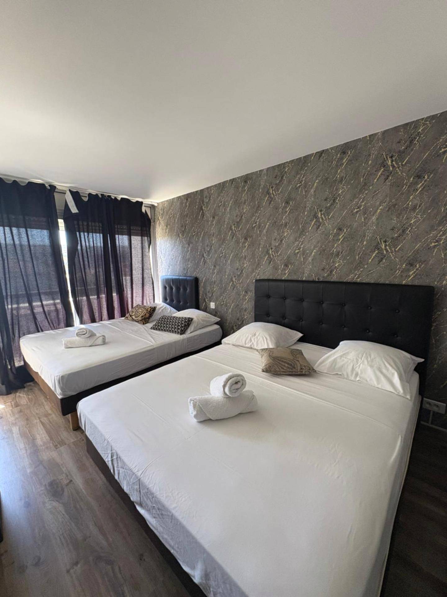 Photo du logement - Hotel Sable Et Soleil - Port, Plage & Jacuzzi privé