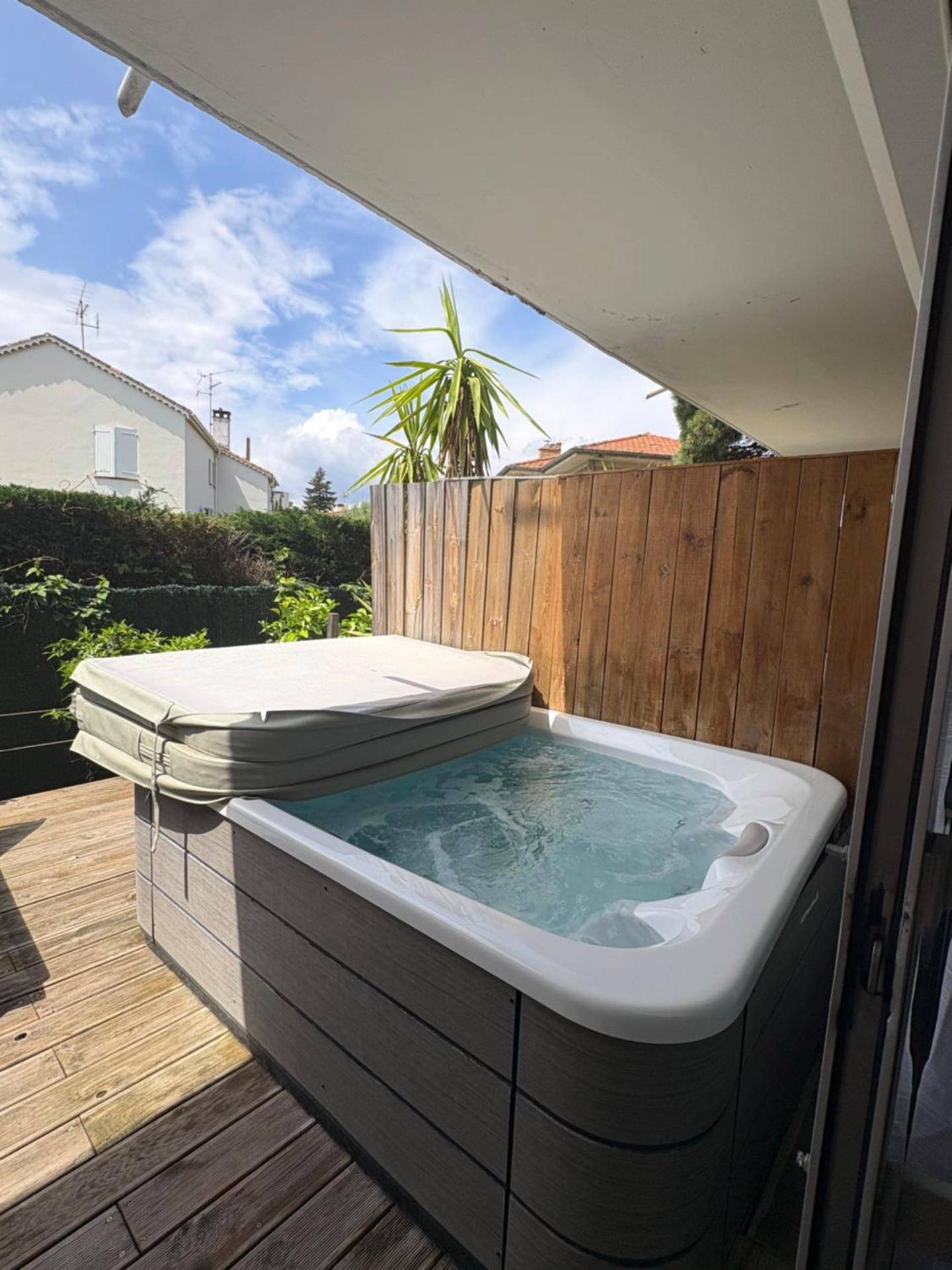 Photo du logement - Hotel Sable Et Soleil - Port, Plage & Jacuzzi privé