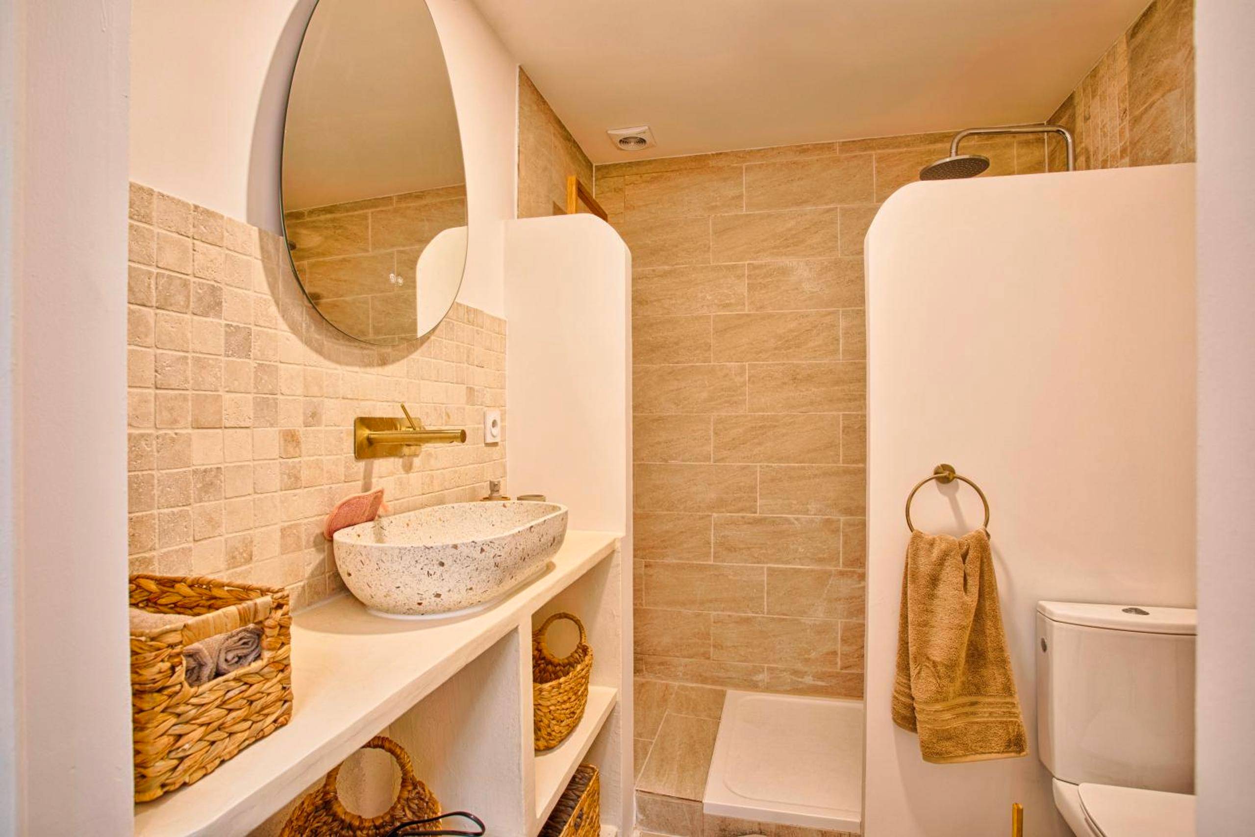 Photo du logement - Le Saint - Sauveur - Balneotherapy Bathtub - Hypercentre