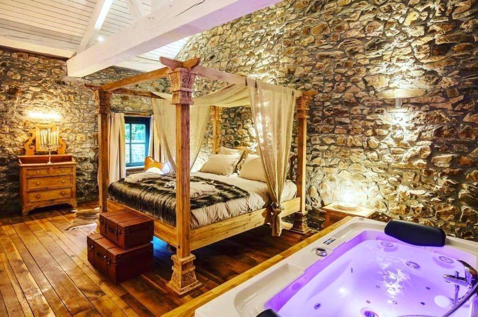 Vue principale - Love Room Bettelainville - Le Sanglier Amoureux