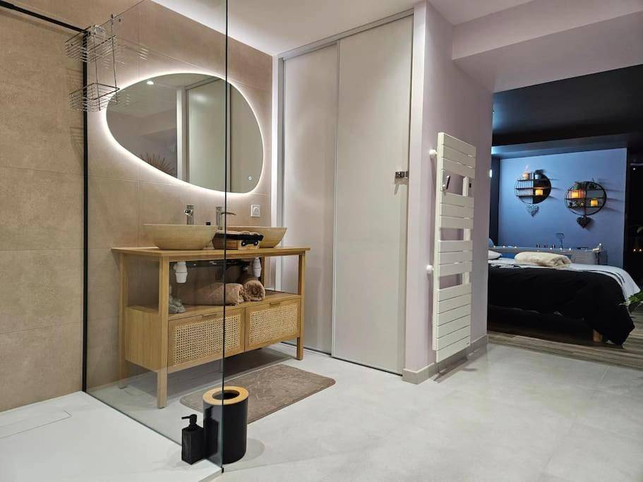 Photo du logement - Balnéo et Cinéma Le Saona - Bourg - en - Bresse