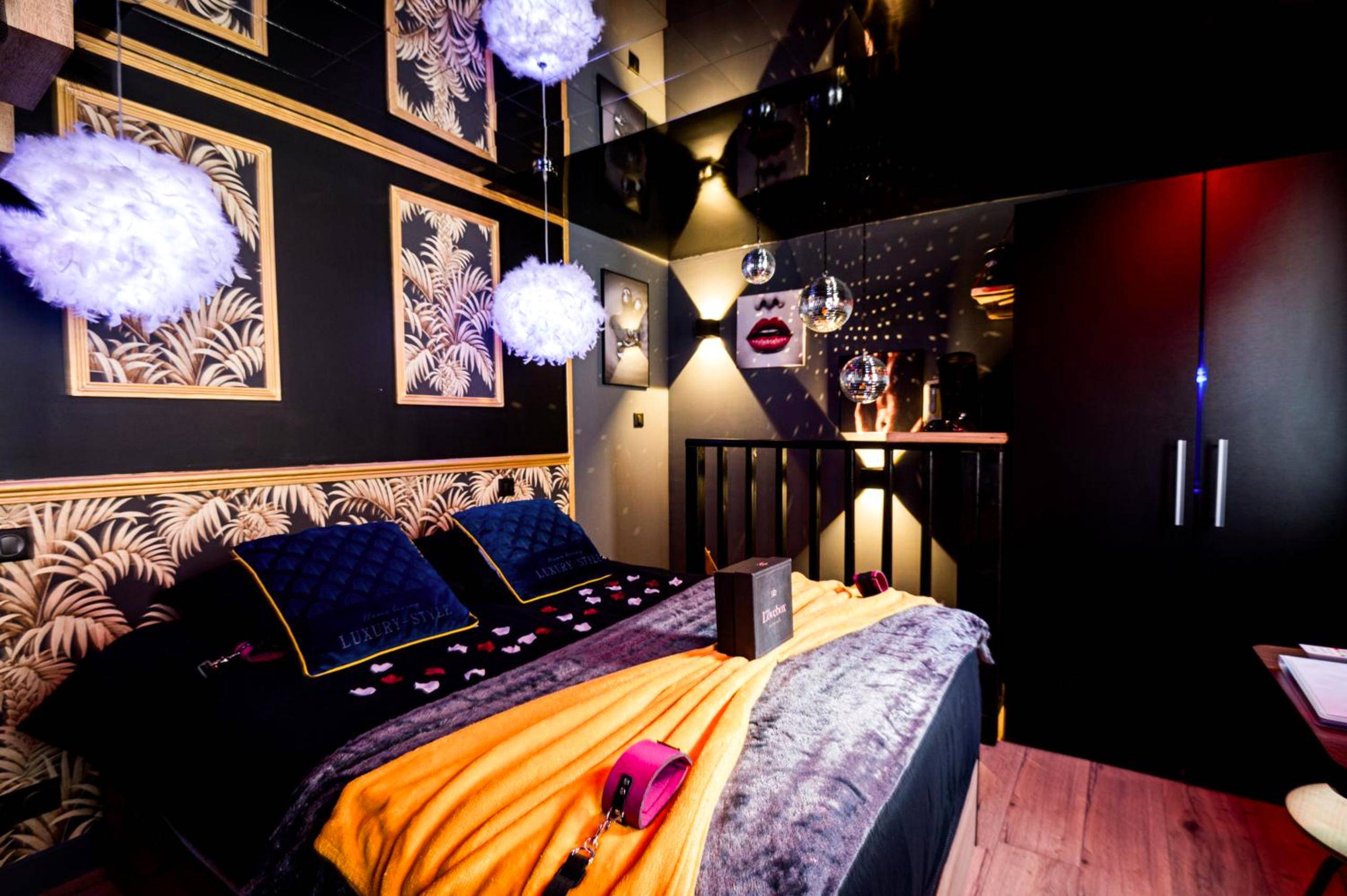 Photo du logement - Loveroom sauna, balnéo, parking privé dans le centre de Honfleur