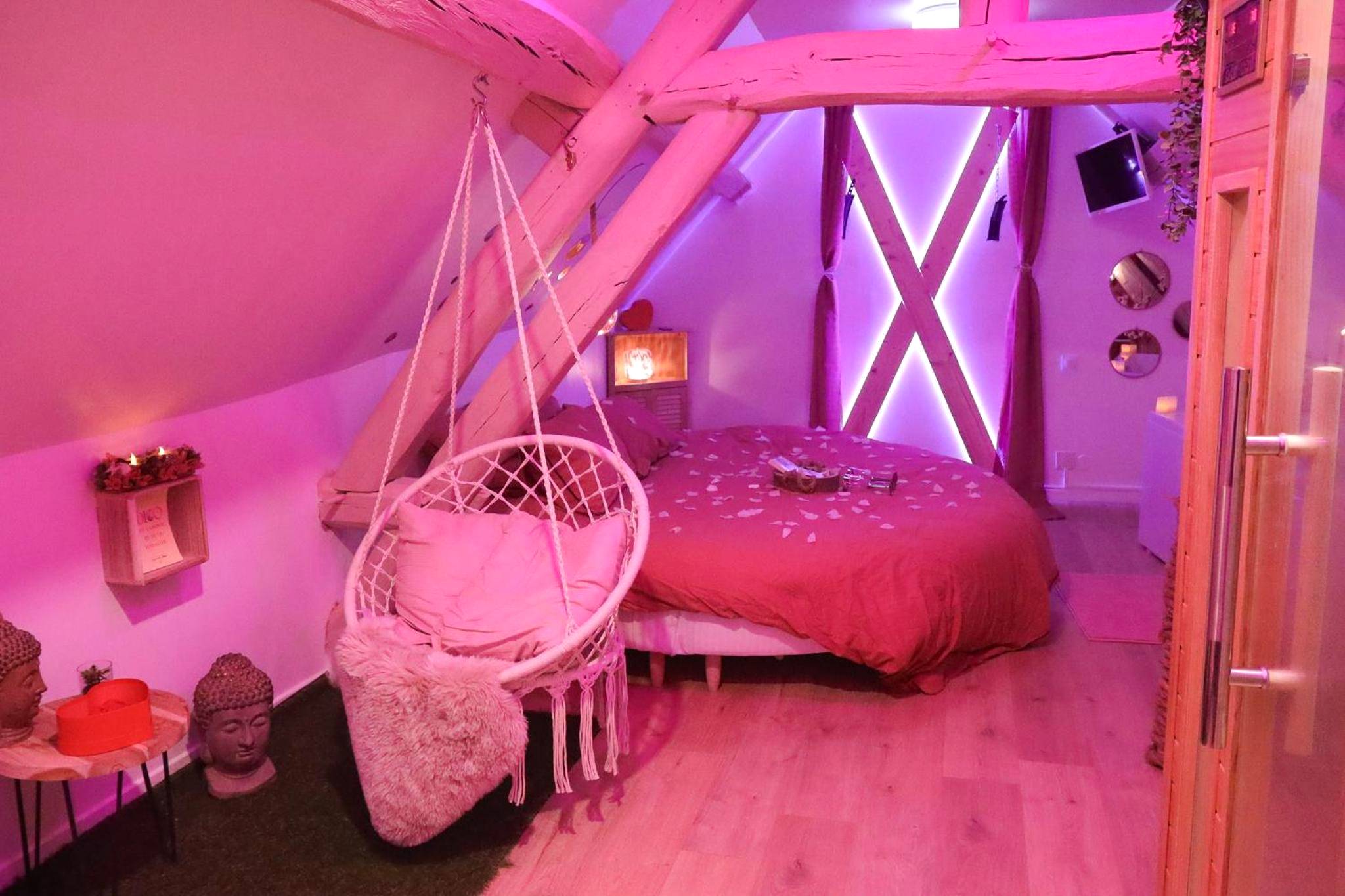 Vue principale - Love Room Andryes - Love Room Le secret des fées