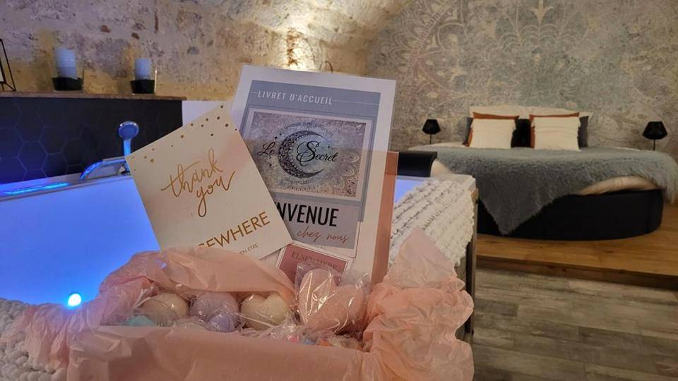 Photo du logement - Nuit insolite avec SPA privatif au "Secret"