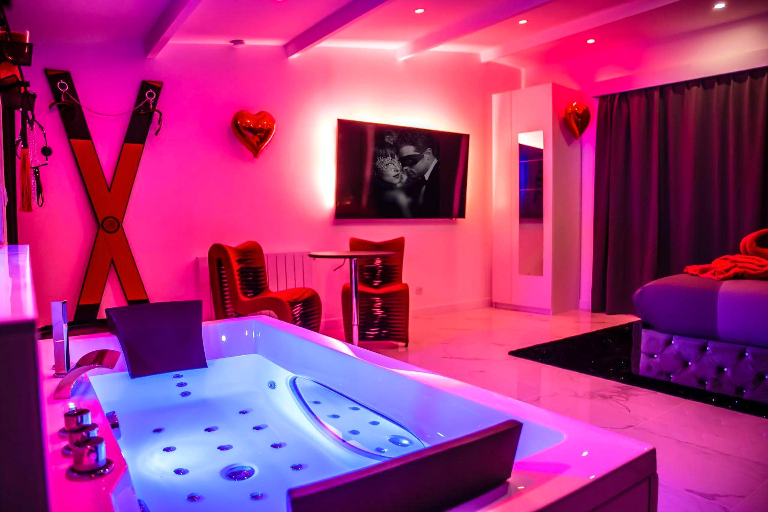 Vue du logement - Love Room Brétigny - sur - Orge - SECRET SUITE "Mr Grey" - Jacuzzi privatif - Gare RER C - Proche Paris