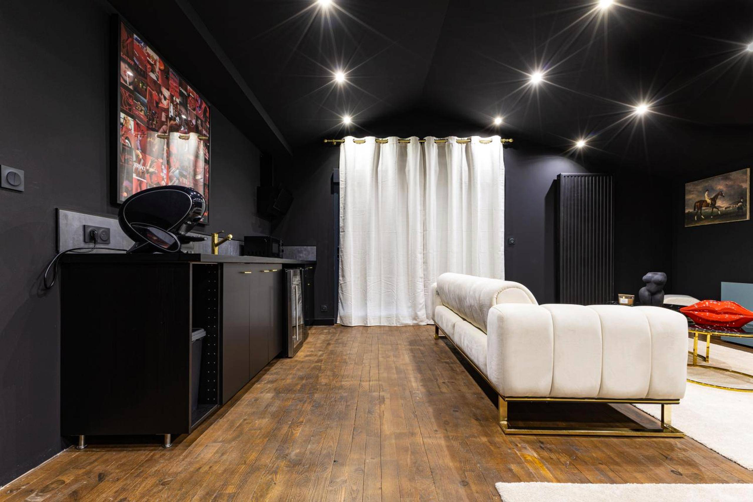 Vue du logement - SecretRoom - Luxe, Balnéo et évasion - Arnage