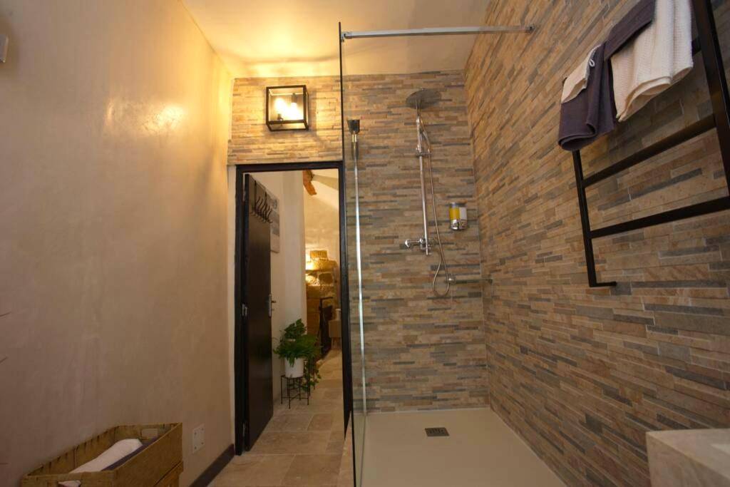 Photo du logement - Les Secrets d'Alcôve, nuits Romantiques avec SPA - Aix - en - Provence