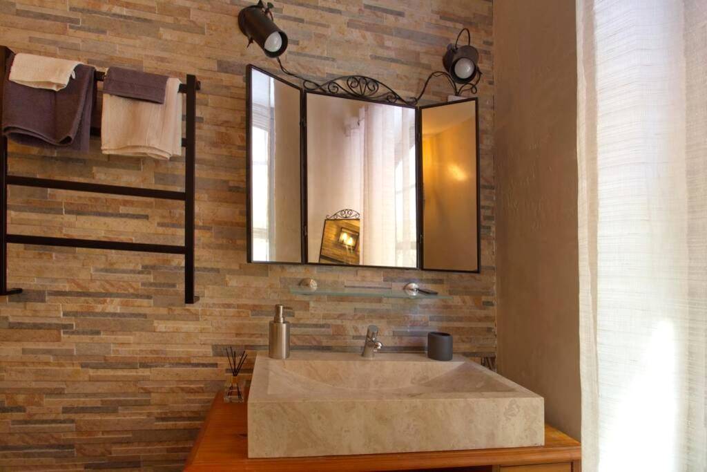 Photo du logement - Les Secrets d'Alcôve, nuits Romantiques avec SPA