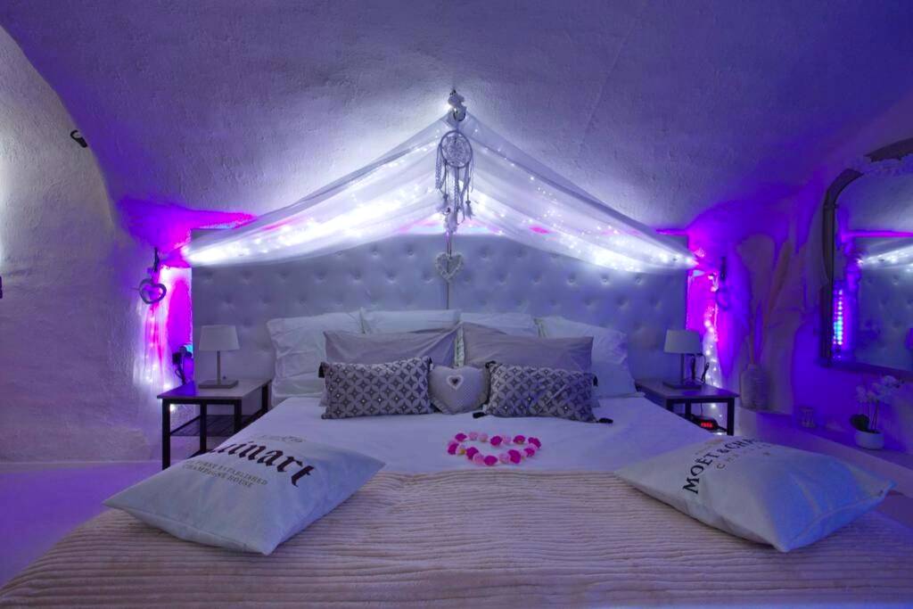 Photo du logement - Les Secrets d'Alcôve, nuits Romantiques avec SPA - Aix - en - Provence