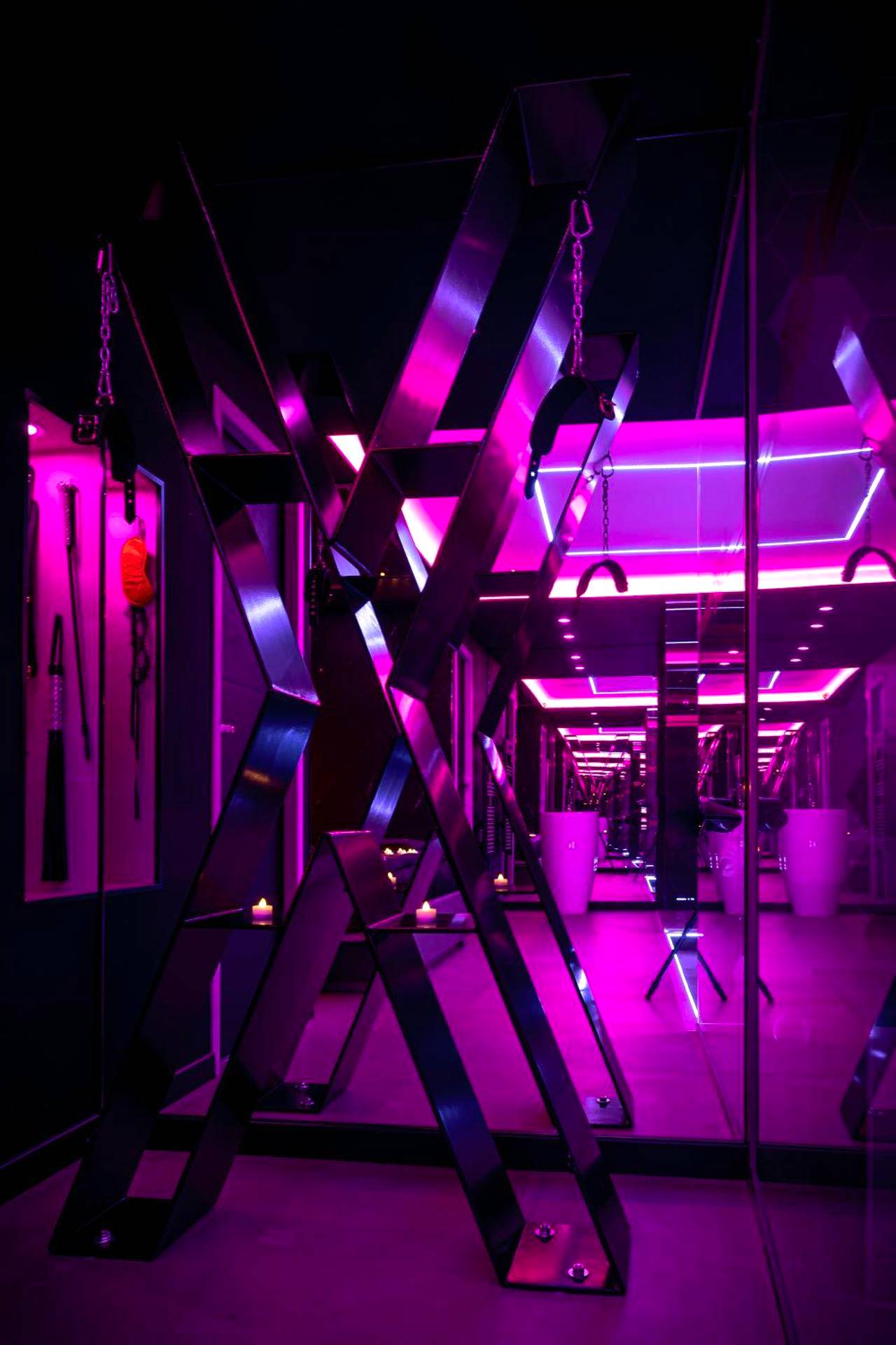 Photo du logement - LES SECRETS ROOMS, LOVE ROOM DE LUXE AVEC JACUZZI