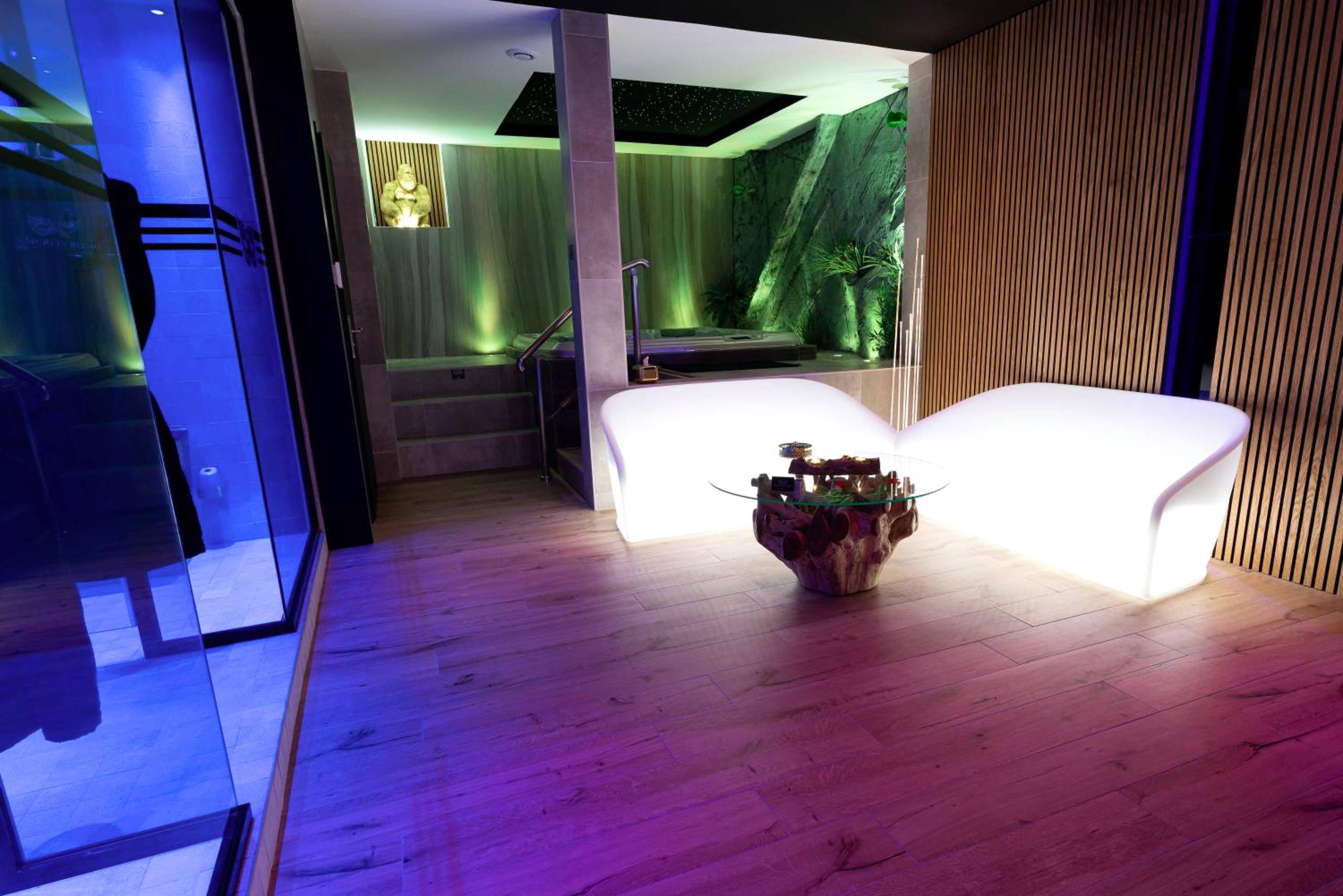 Photo du logement - Les Secrets Rooms - Bonneval - Love Room - Spa et Hammam Privatif - Bonneval