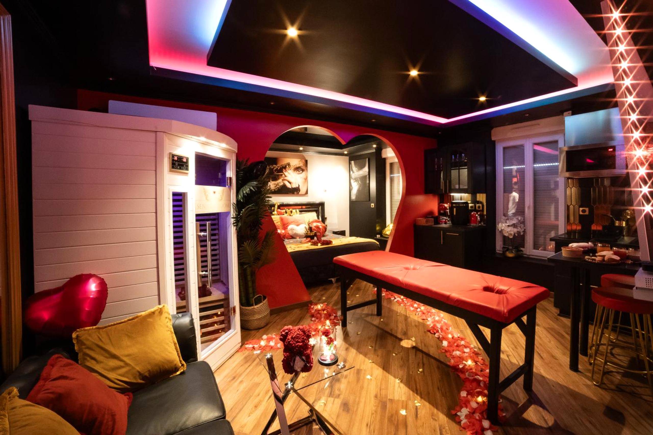 Photo du logement - Sensual Room Love Room Nancy Sauna Double Douche