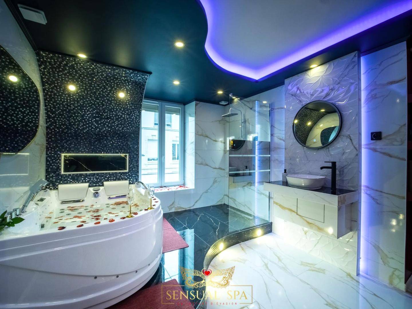 Photo du logement - Sensual SPA - Love ROOM Jacuzzi Hammam Terrasse