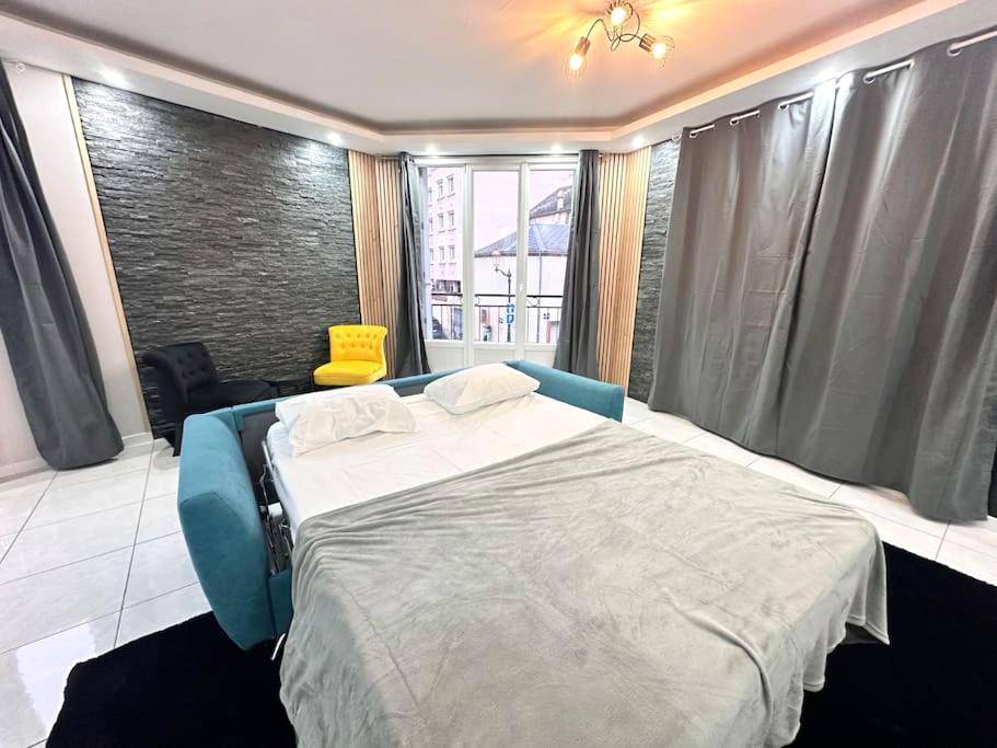 Photo du logement - E Servagnat T3 luxe avec Sauna Jacuzzi et Hammam - Épernay