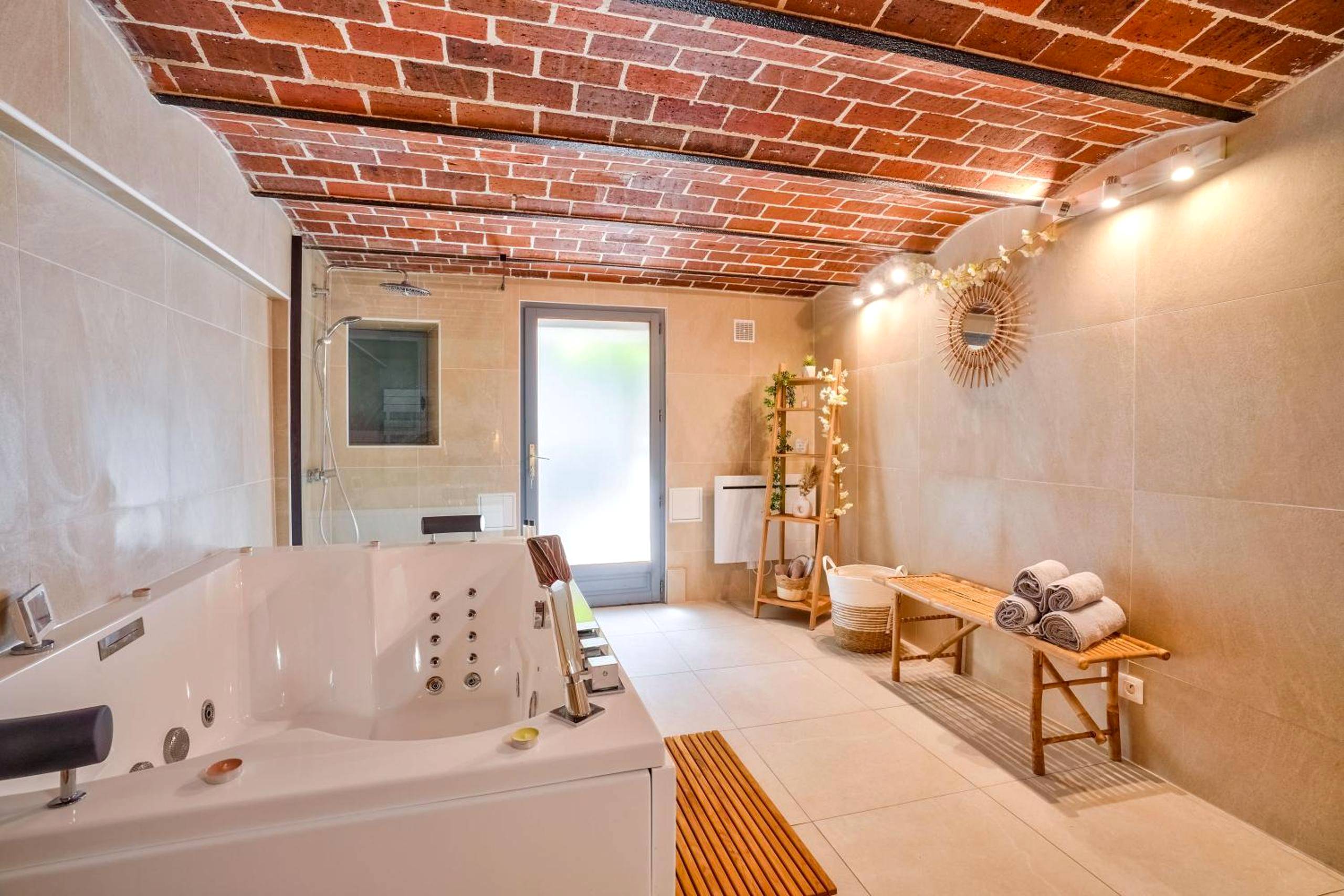 Vue principale - Love Room La Falaise - Sospa - Suite spa privatif