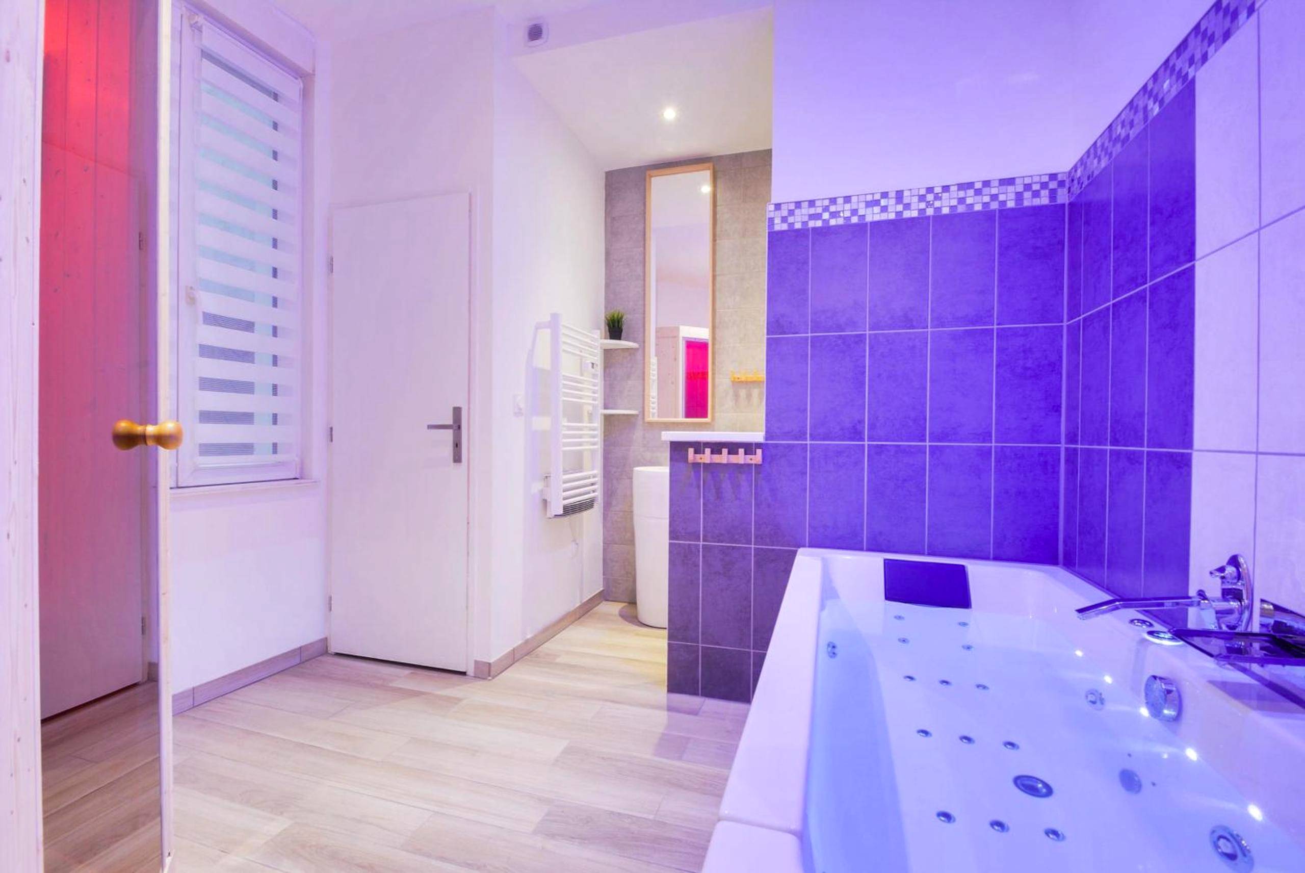 Photo du logement - Sous le Charme de Charles Sauna & Jacuzzi Nancy