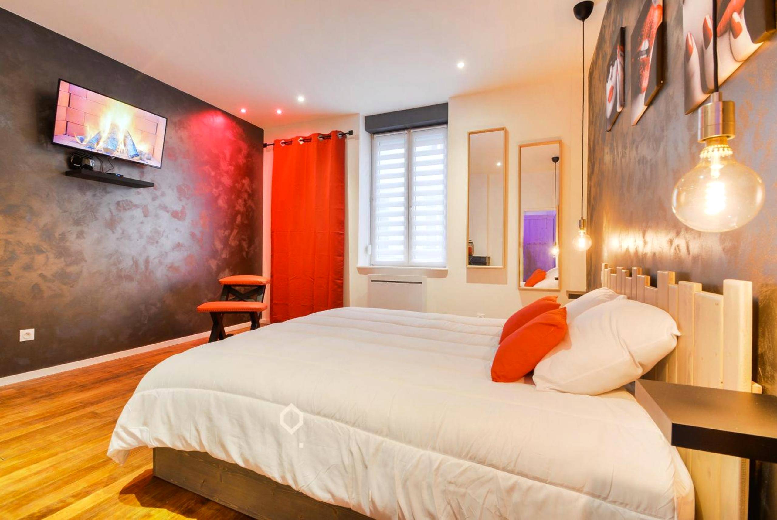 Photo du logement - Sous le Charme de Charles Sauna & Jacuzzi Nancy