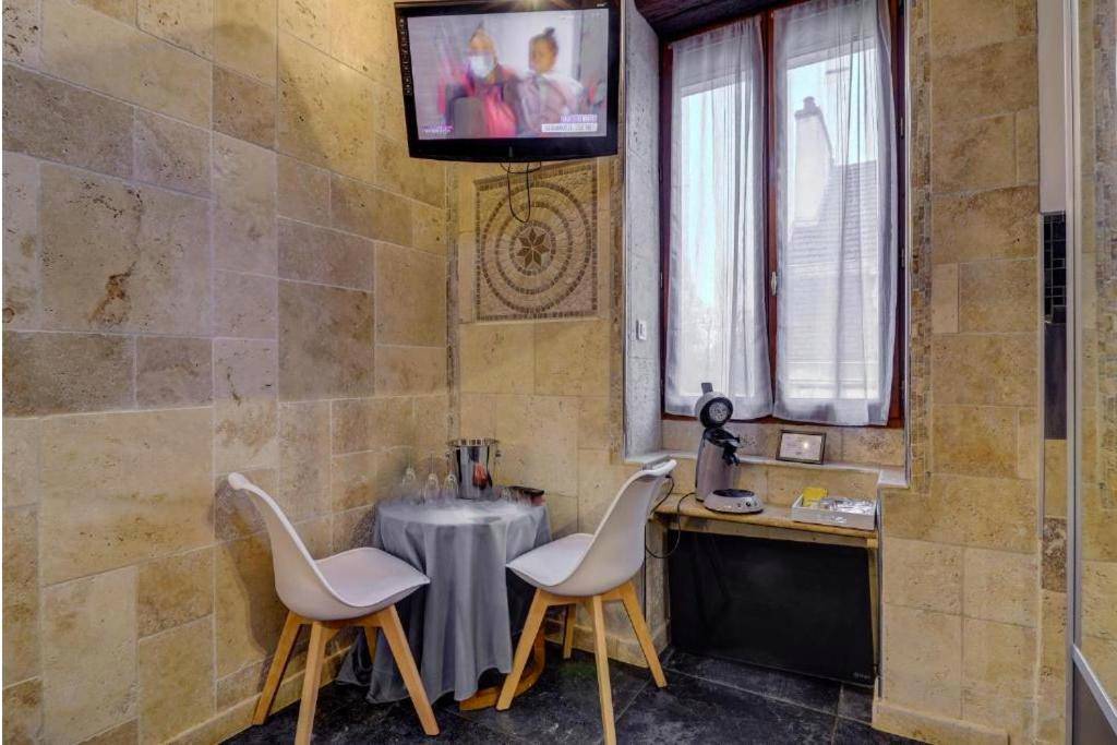 Detail du logement - Sous mon toit - Sauna & jacuzzi