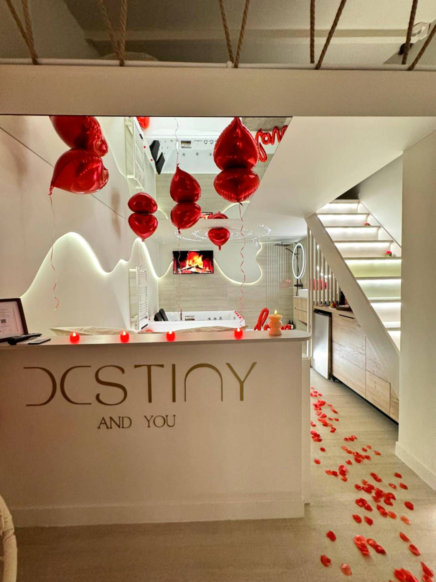 Photo du logement - SPA PRIVATIF - LOVE ROOM LUXE - PROCHE DISNEY