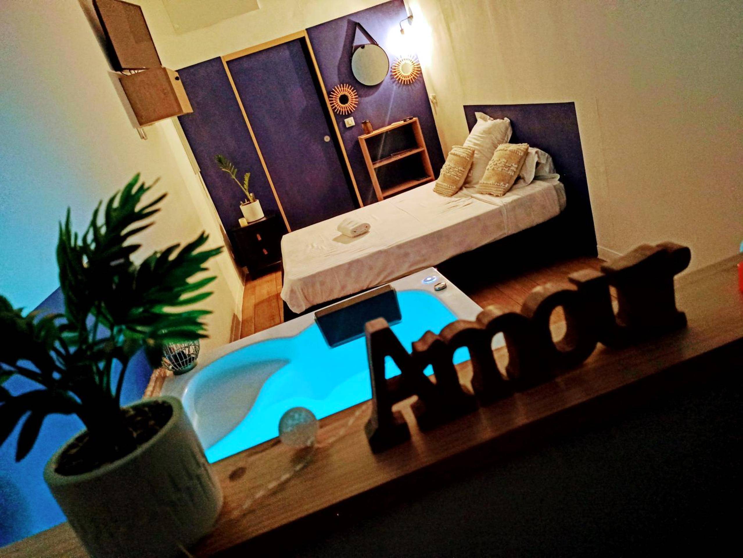 Vue du logement - Love Room Menton - Studio cosy, grand spa privatif et parking privée Centre ville menton