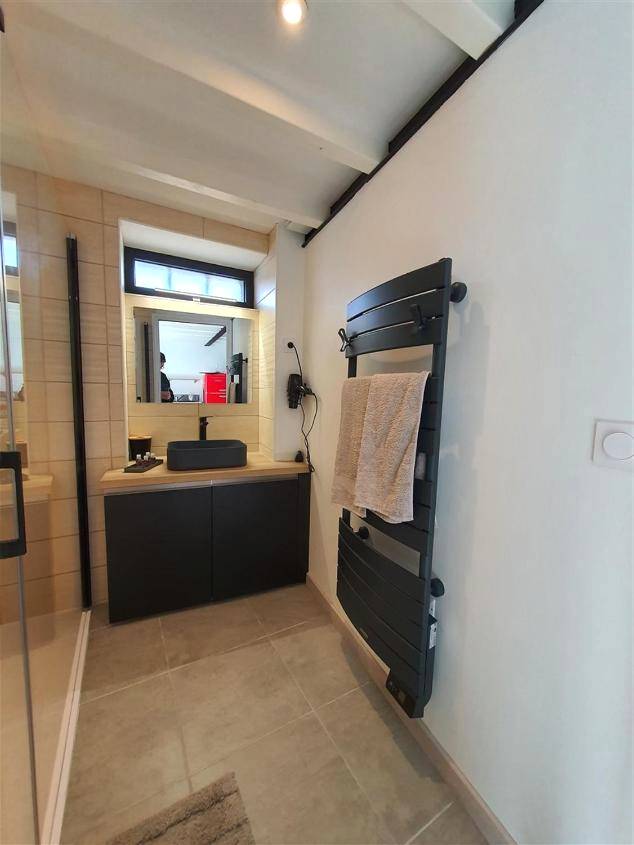 Photo du logement - Love room avec spa privatif - Ruelle - sur - Touvre