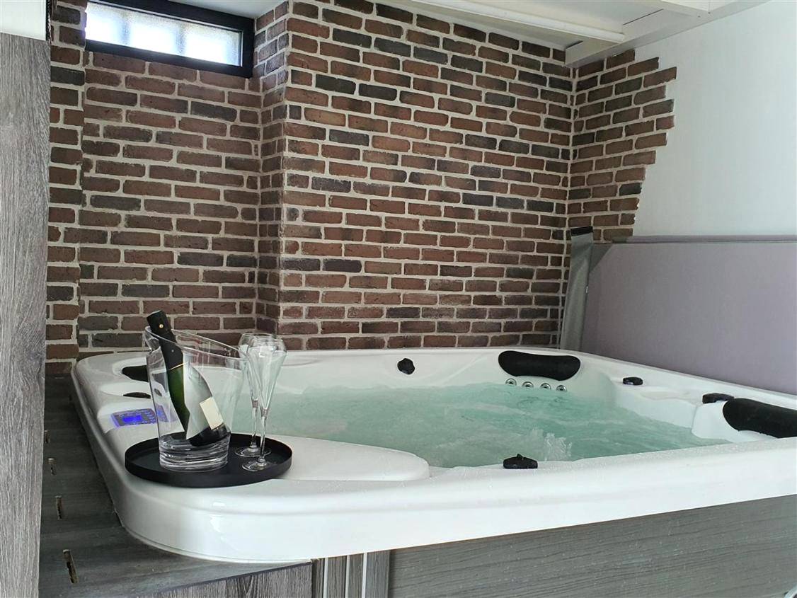 Photo du logement - Love room avec spa privatif