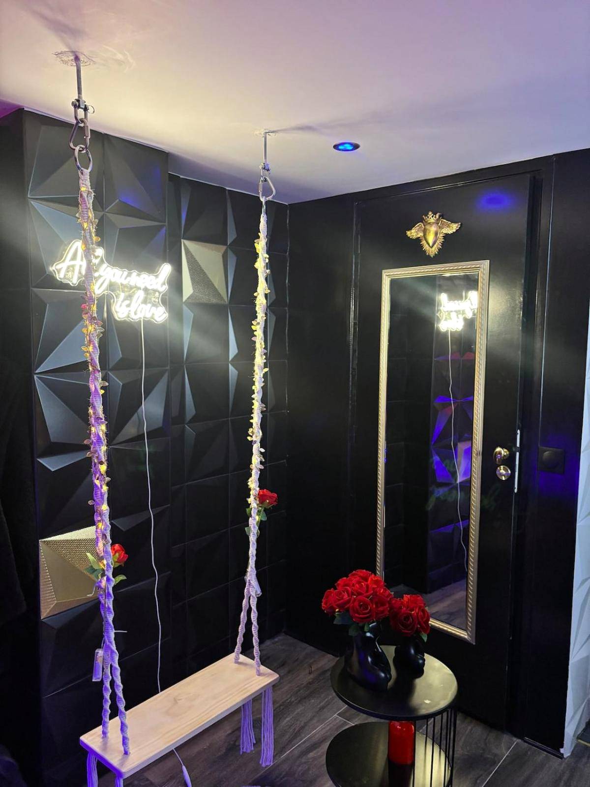 Photo du logement - Love Room élégante spa privatif et extérieur cosy