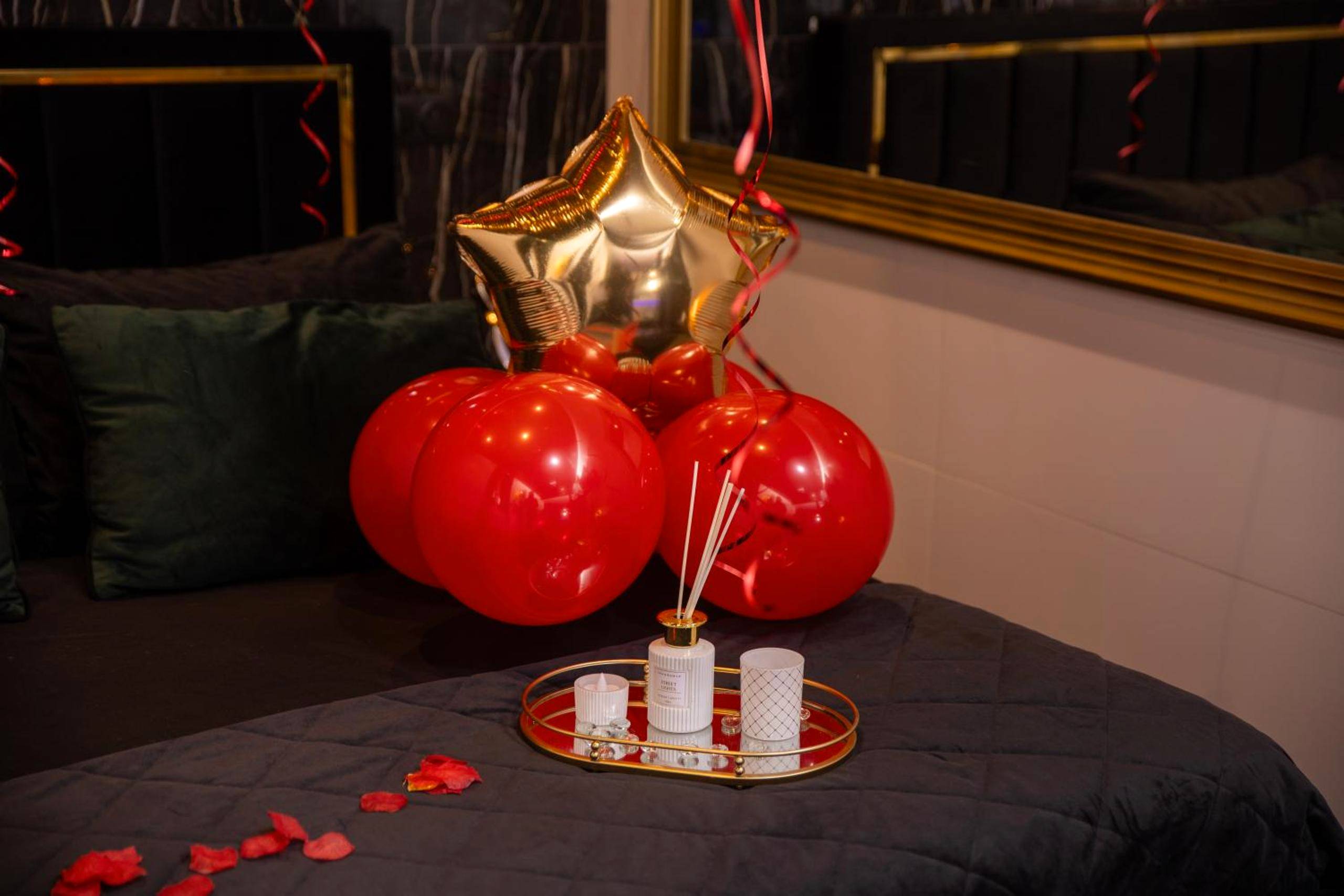 Photo du logement - Love Room élégante spa privatif et extérieur cosy