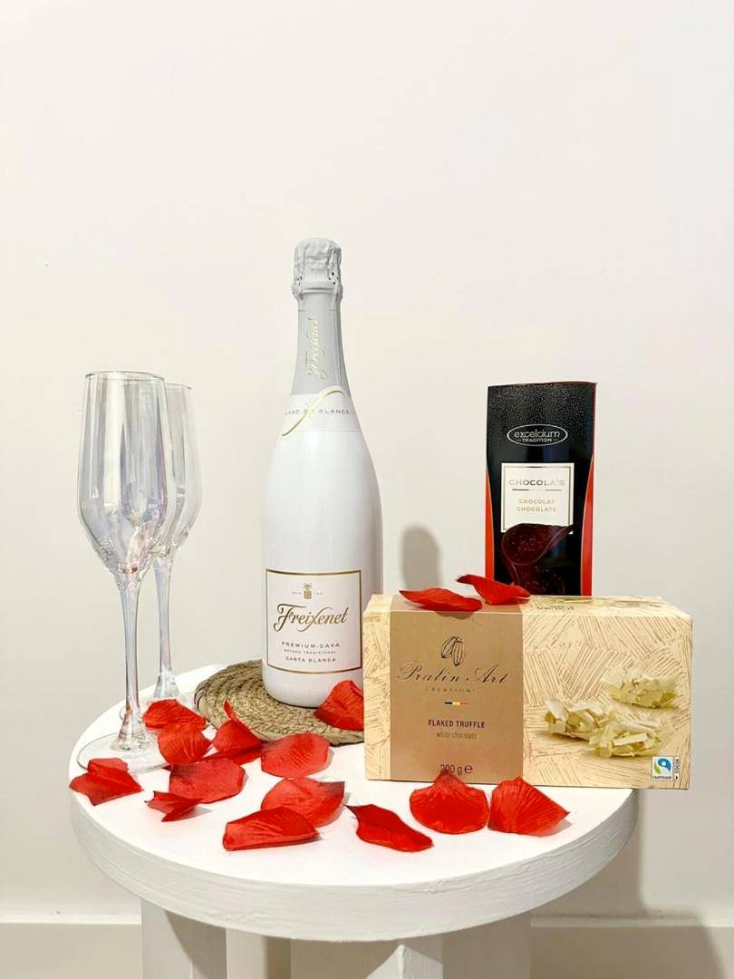 Photo du logement - Le SPA Étoilé - Baignoire Balnéo et Sauna Privatif