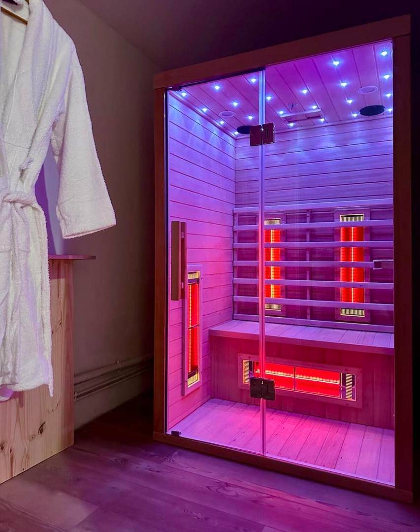 Photo du logement - Le SPA Étoilé - Baignoire Balnéo et Sauna Privatif