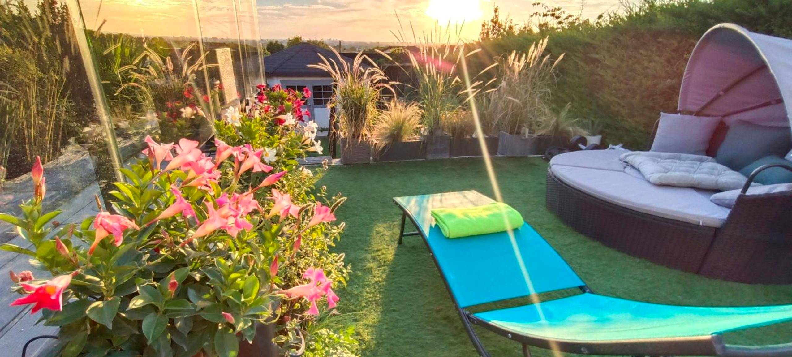 Photo - Spa de la Lune - Private love room suite with terrace and view - Air Conditioned - Double...