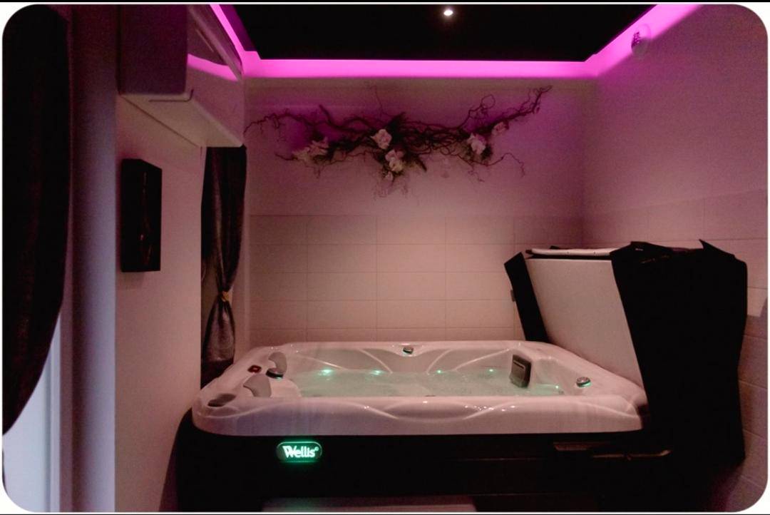 Photo du logement - spa de la quarterelle LOVE ROOM 88 VOSGES - Remiremont