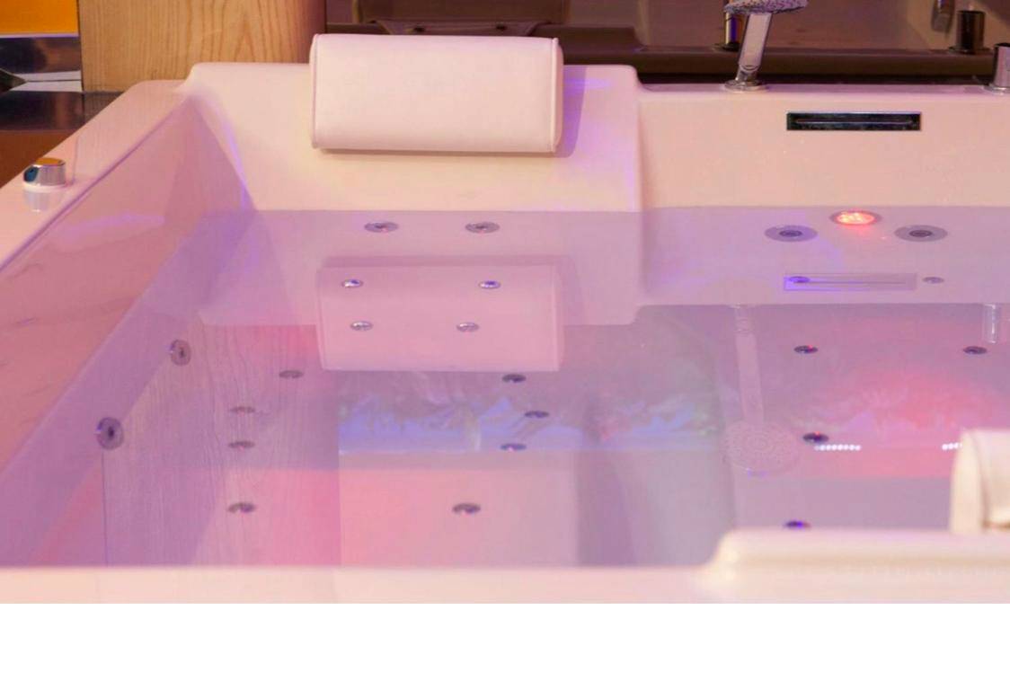 Vue principale - Love Room Nice - Spa privatif sauna jaccuzi