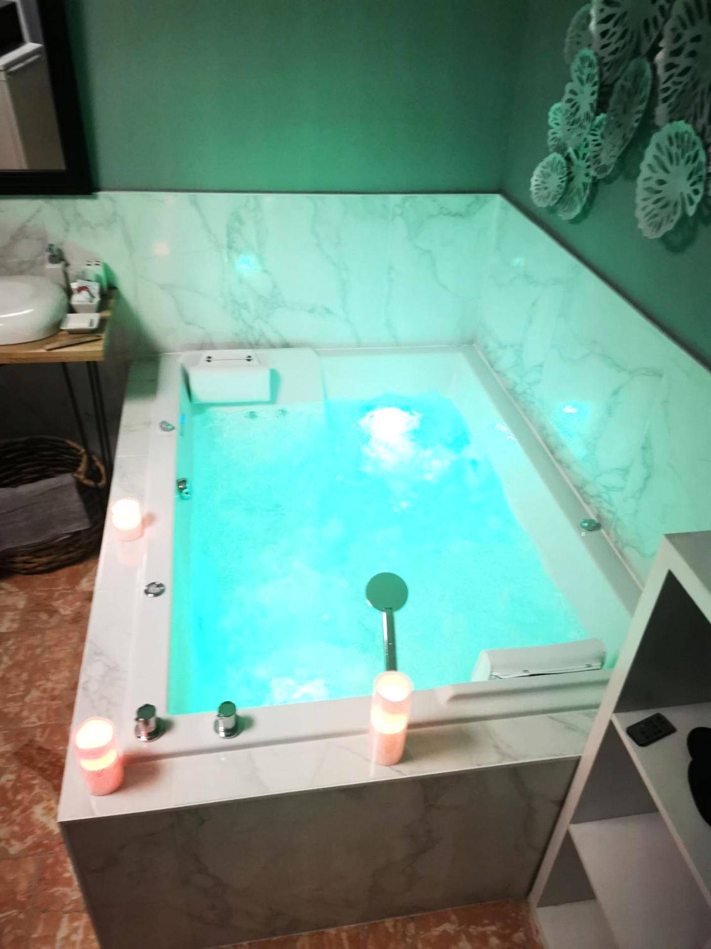 Photo du logement - Spa privatif sauna jaccuzi