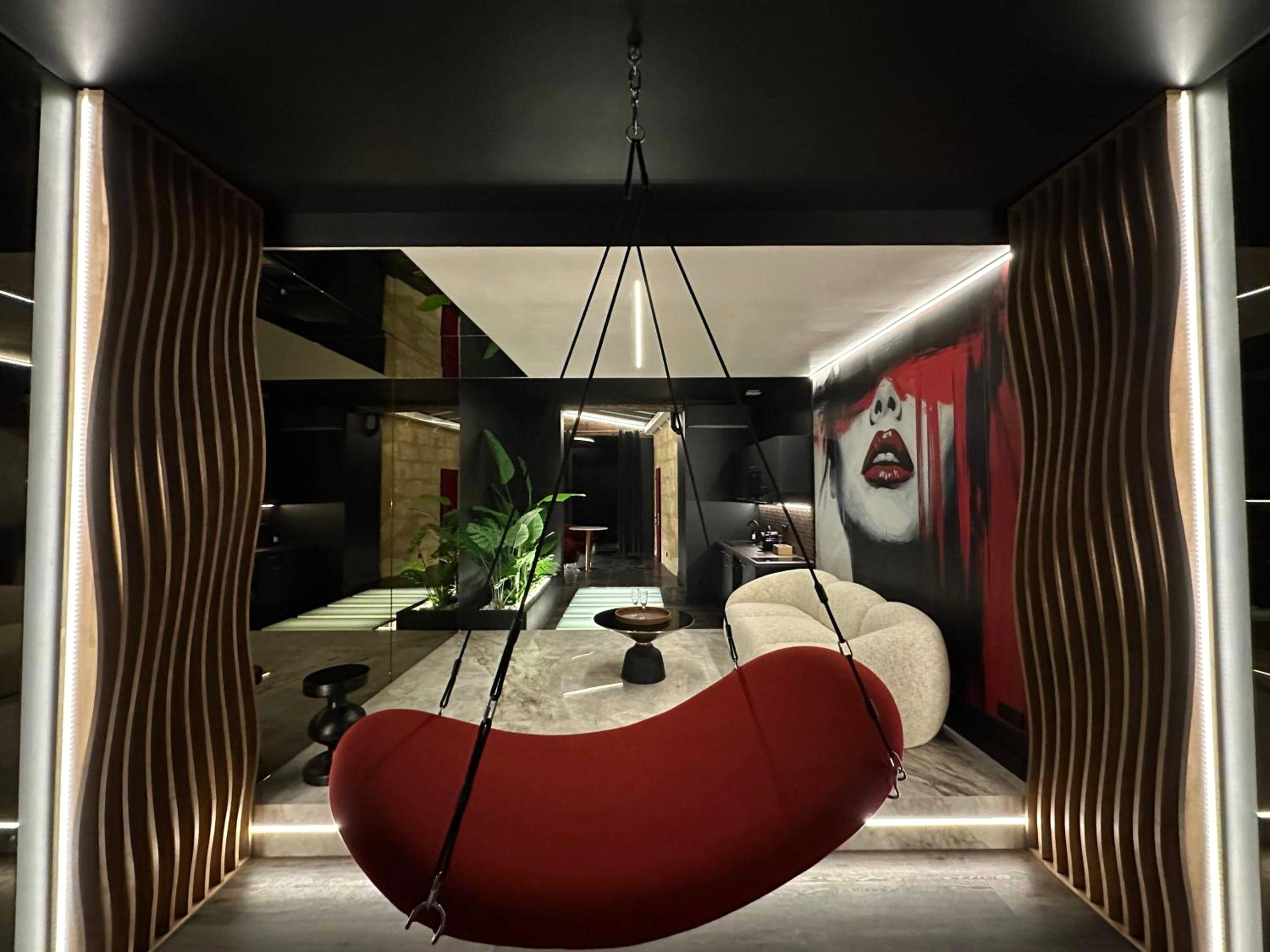 Photo du logement - Spa privé XXL dans cave Voûtée - Suite Luxe Romantique - Bordeaux