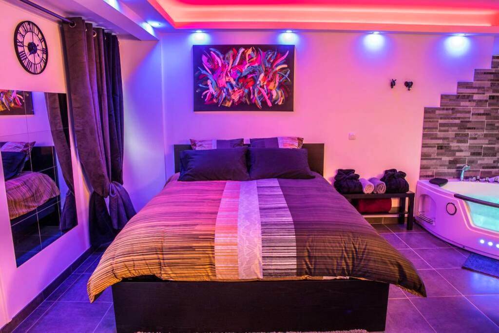 Photo du logement - LE SPAMOUREUX bien - être a deux - Boussy - Saint - Antoine