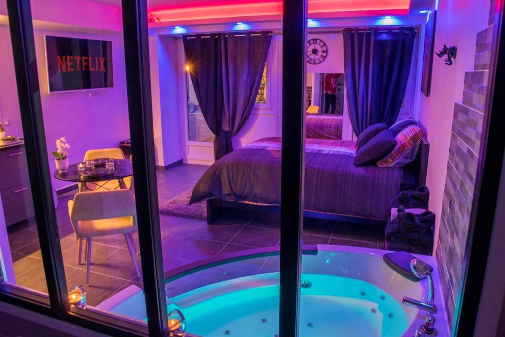 Photo du logement - LE SPAMOUREUX bien - être a deux - Boussy - Saint - Antoine