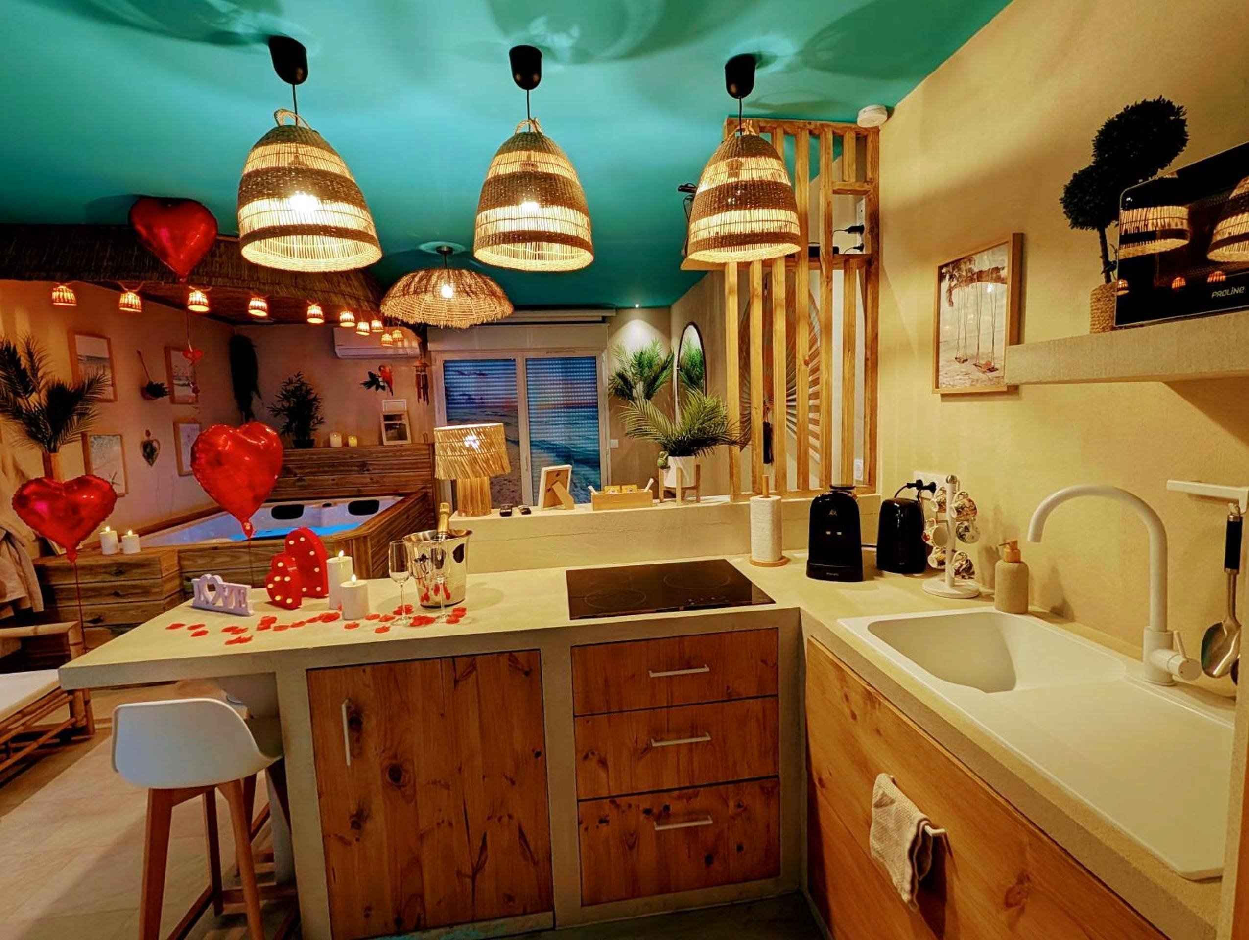 Photo du logement - Les Spas de la Mer, Appart&Spa Aloha, 100m de la plage, Plein cœur du Grau