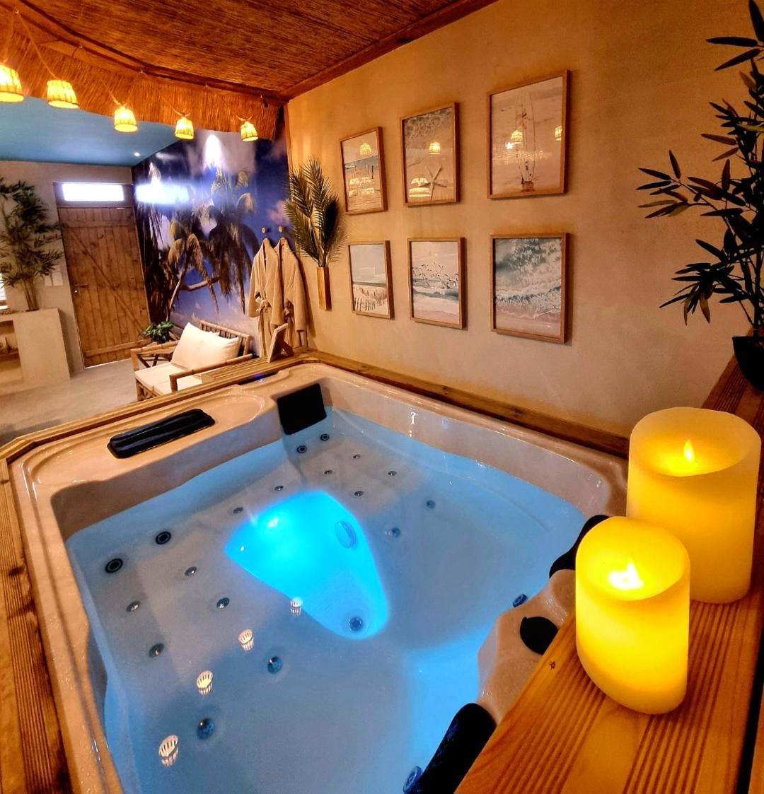 Photo du logement - Les Spas de la Mer, Appart&Spa Aloha, 100m de la plage, Plein cœur du Grau