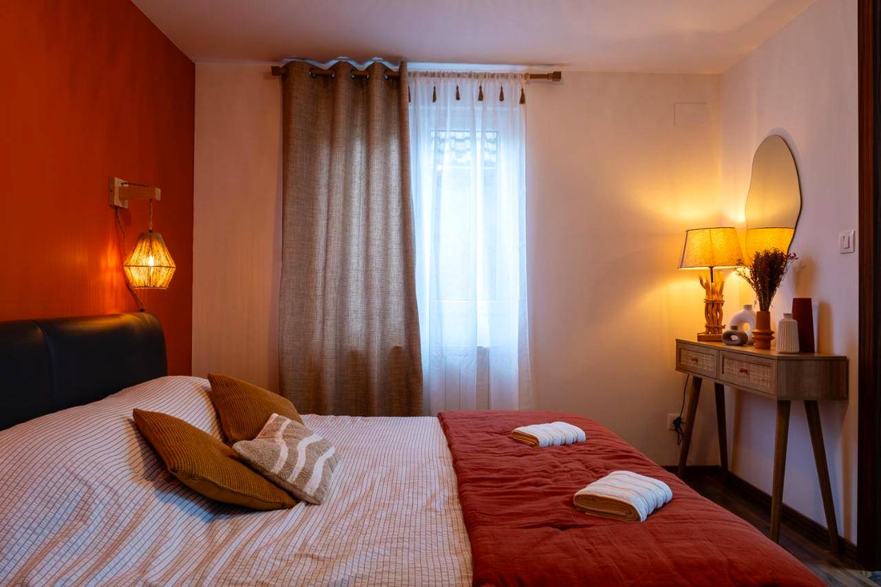 Photo du logement - Appartement Standing piscine intérieur privatisée .