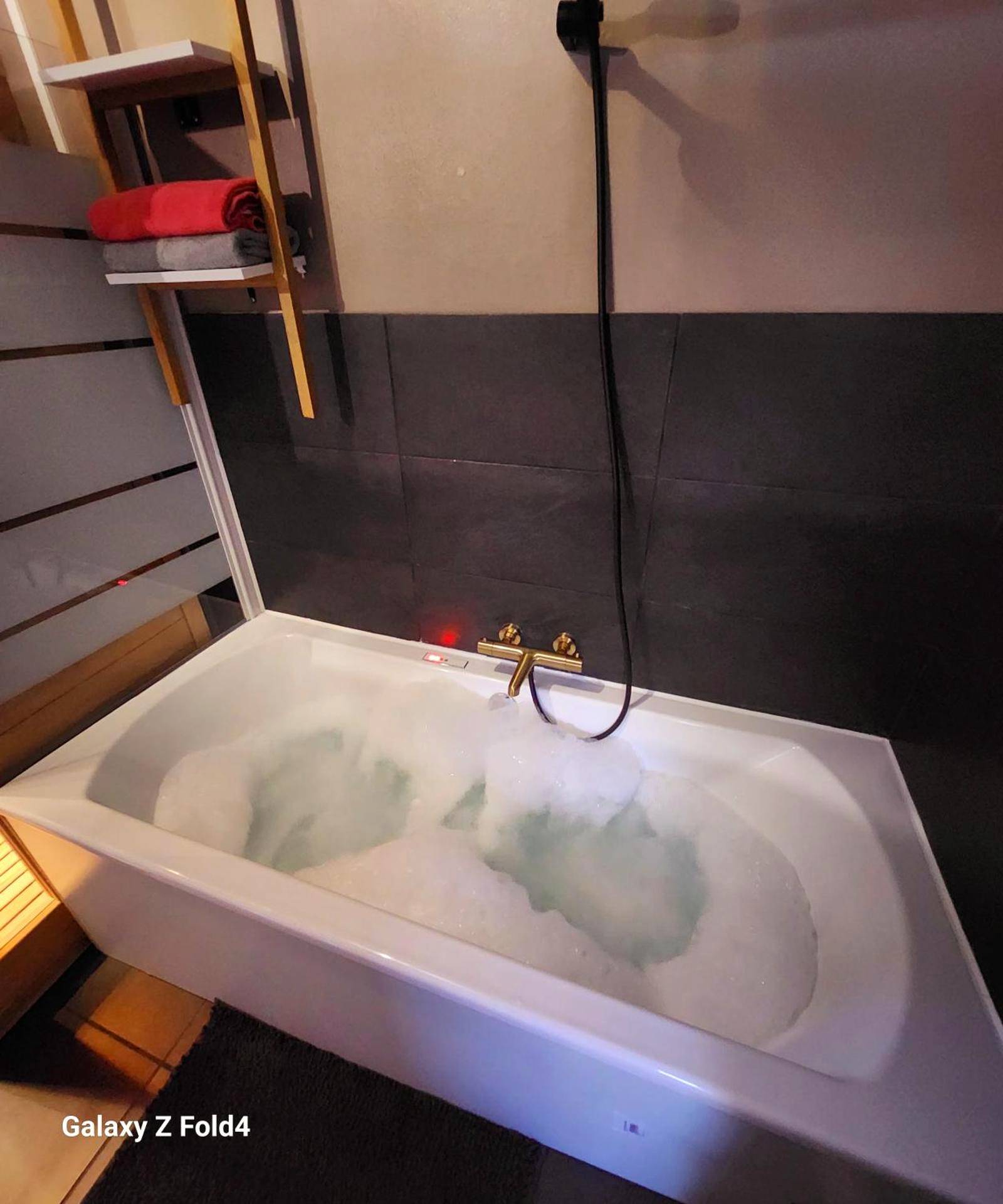 Vue du logement - StarWars SAUNA Jacuzzi balneo à 10 minutes de Disneyland