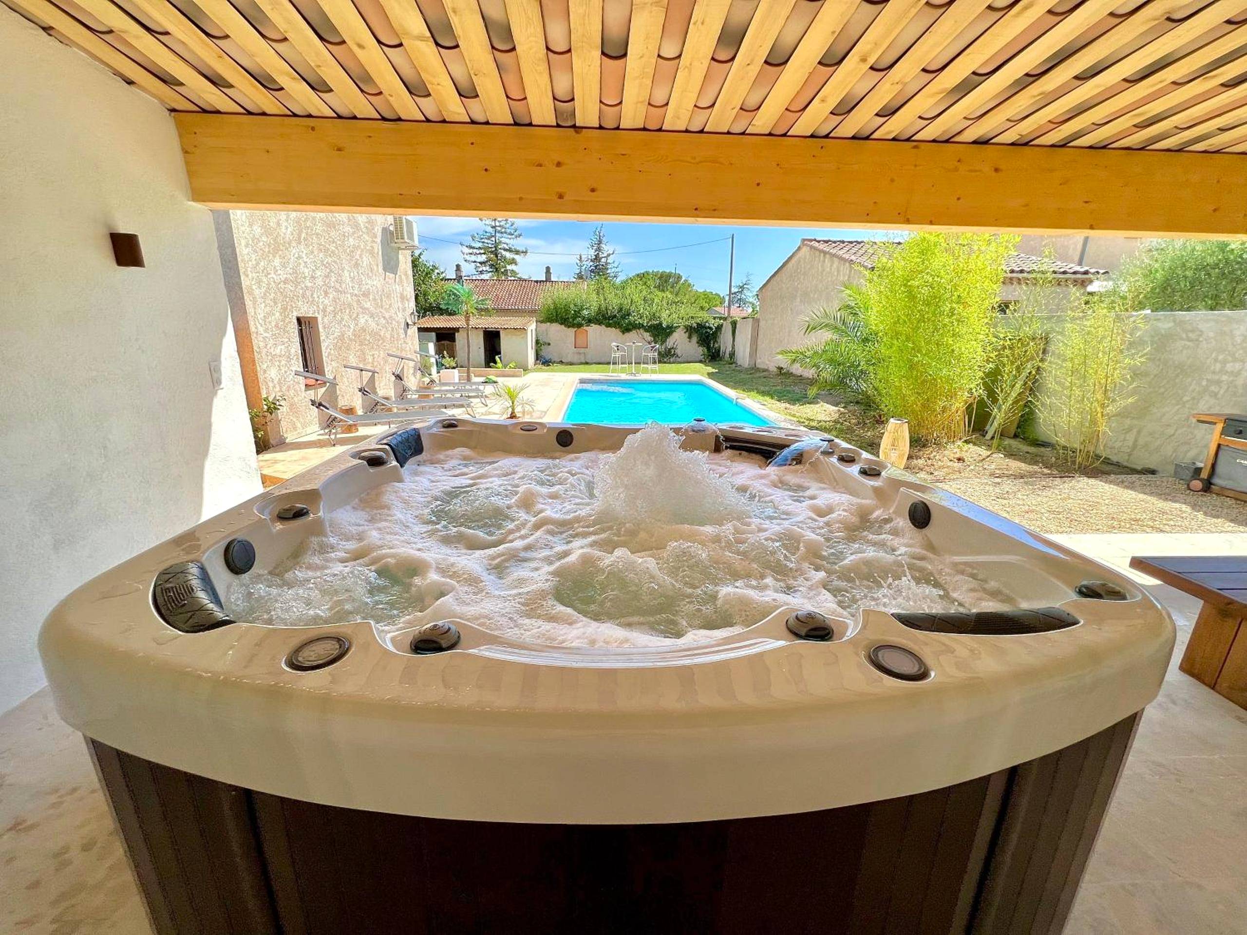 Photo du logement - Studio avec jacuzzi et piscine