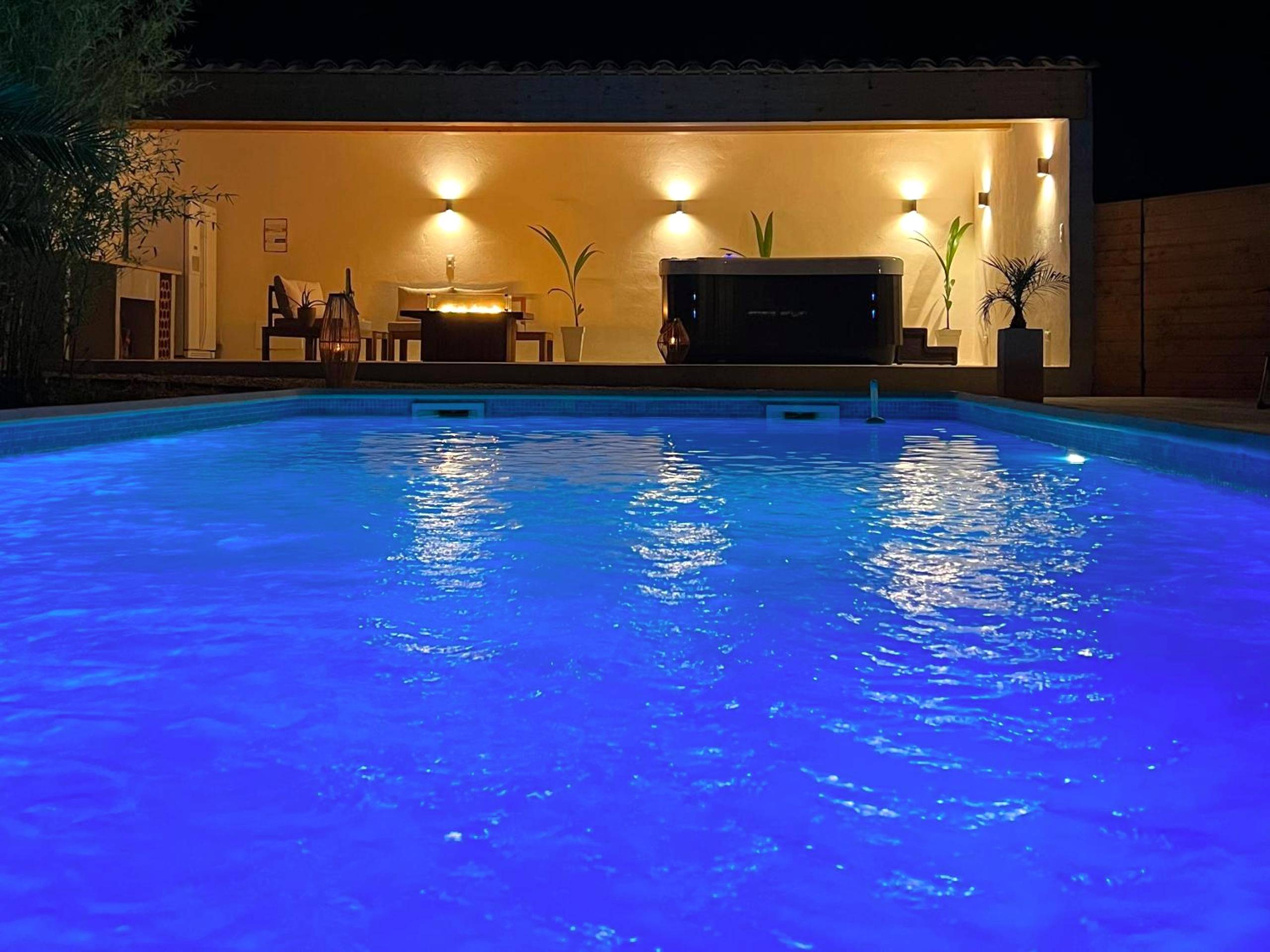 Photo du logement - Studio avec jacuzzi et piscine